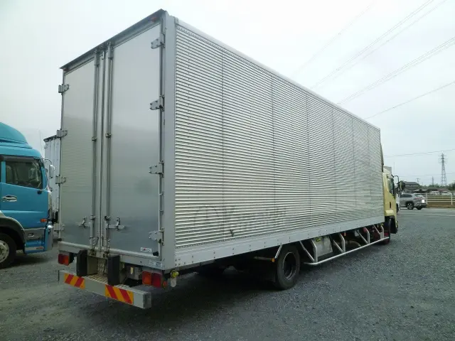 いすゞ フォワード SKG-FRR90T2(2WD)の写真2