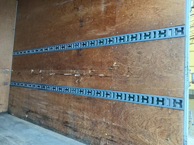 三菱 キャンター TPG-FBA20(2WD)の写真5