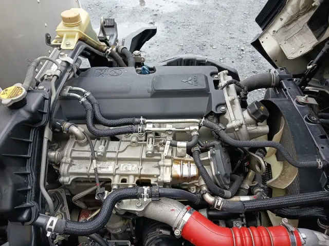 三菱 キャンター TPG-FBA20(2WD)の写真8