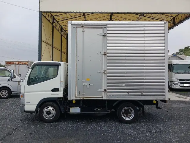 三菱 キャンター TPG-FBA20(2WD)の写真15
