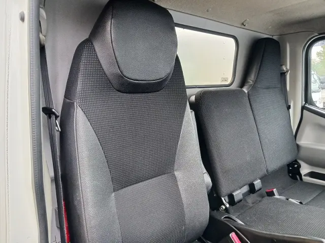 三菱 キャンター TPG-FBA20(2WD)の写真22