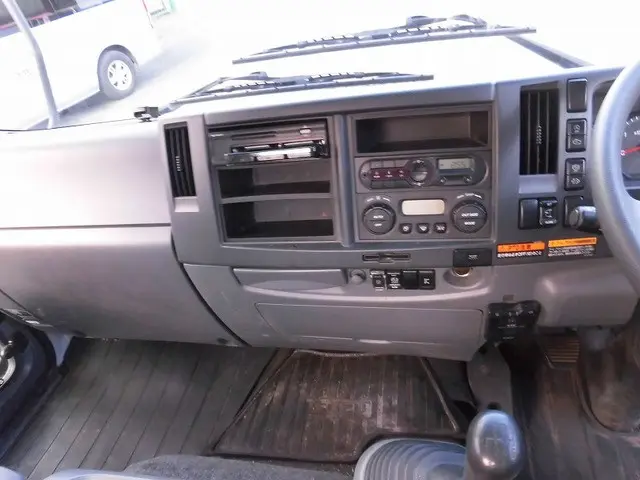 いすゞ フォワード TKG-FRR90S2(2WD)の写真6