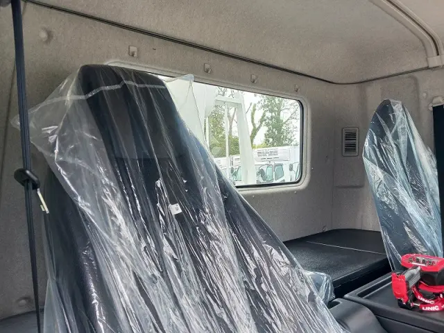 三菱 ファイター 2KG-FK62F(2WD)の写真18