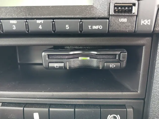 三菱 ファイター 2KG-FK62F(2WD)の写真21
