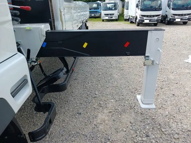 三菱 ファイター 2KG-FK62F(2WD)の写真5