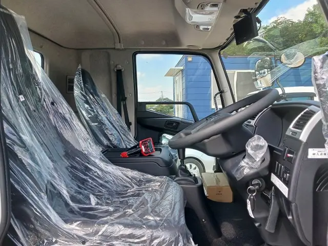 三菱 ファイター 2KG-FK62F(2WD)の写真7