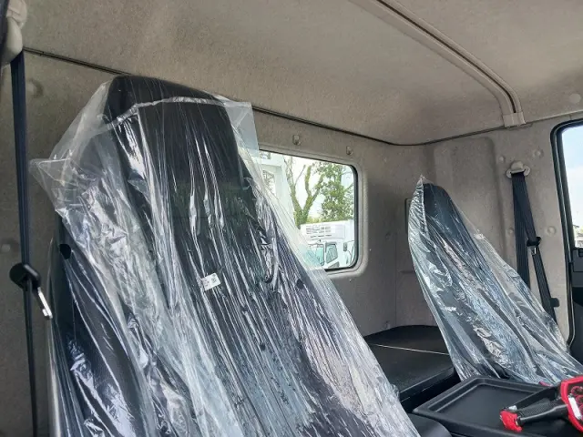 三菱 ファイター 2KG-FK62F(2WD)の写真18