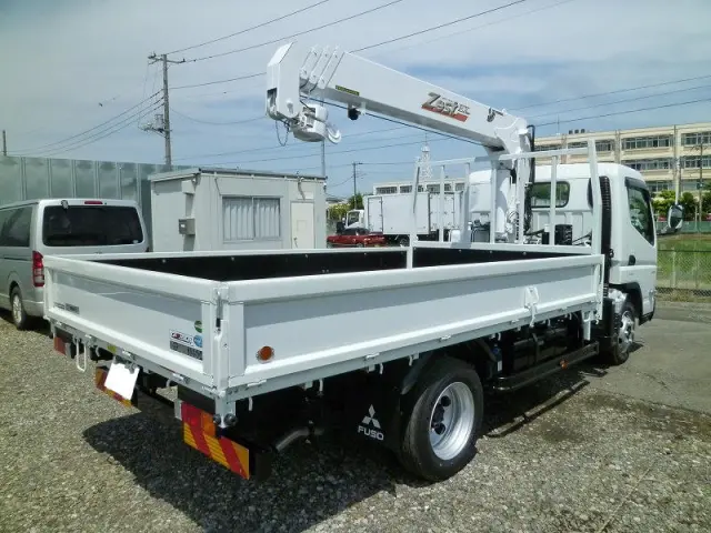 三菱 キャンター 2PG-FEB80(2WD)の写真2