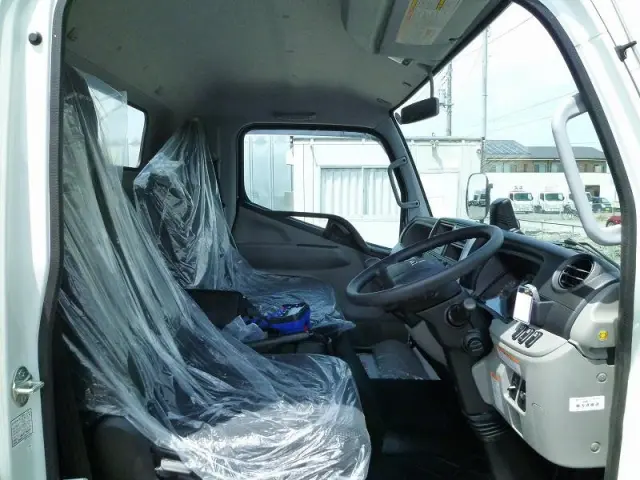 三菱 キャンター 2PG-FEB80(2WD)の写真7