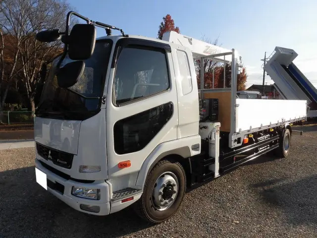 三菱 ファイター 2KG-FK62FZ(2WD)の写真1