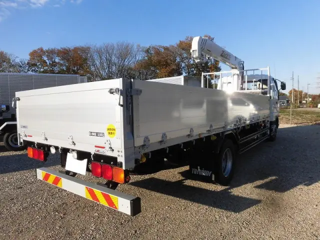 三菱 ファイター 2KG-FK62FZ(2WD)の写真2