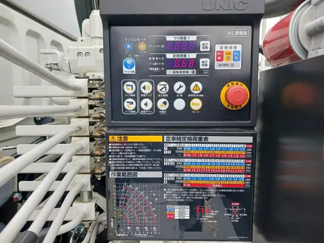 三菱 ファイター 2KG-FK62F(2WD)の写真15