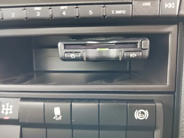 三菱 ファイター 2KG-FK62F(2WD)の写真21