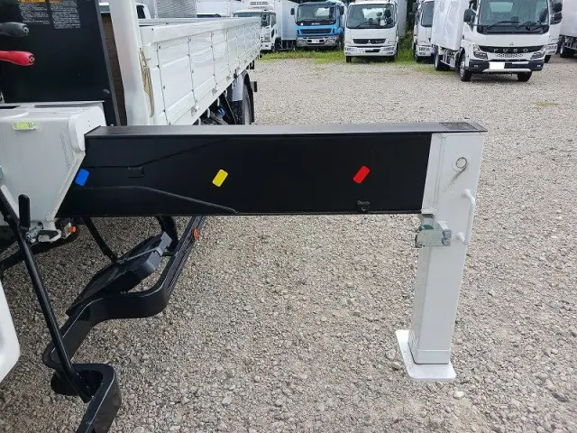 三菱 ファイター 2KG-FK62F(2WD)の写真5