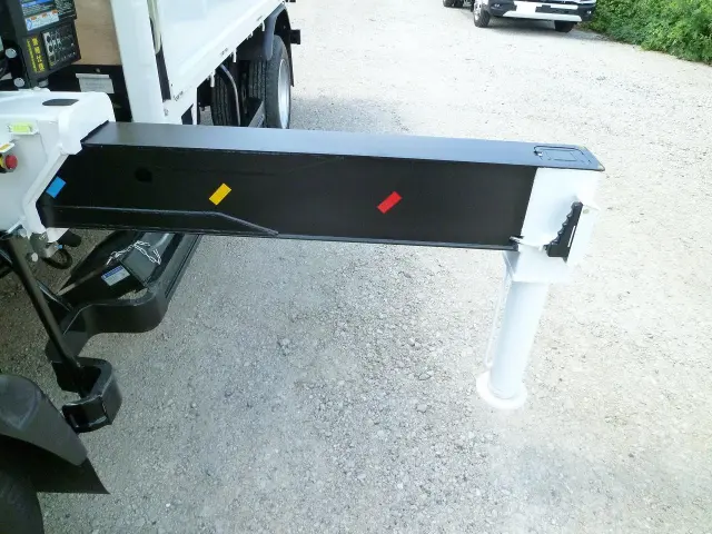 三菱 キャンター 2RG-FEA80(2WD)の写真5