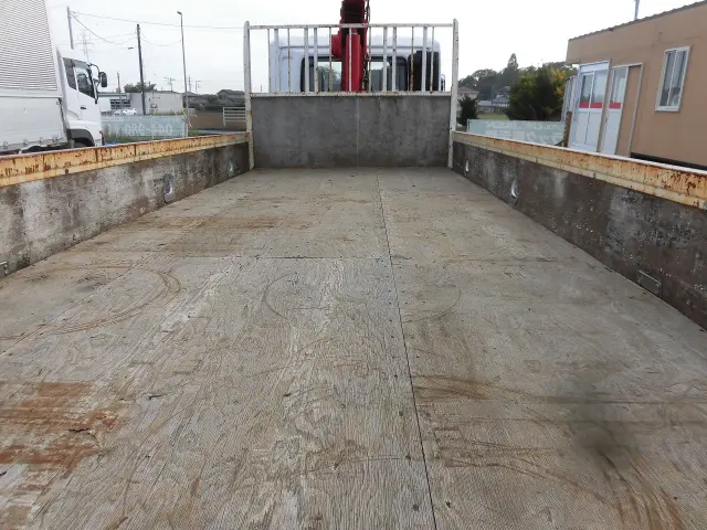 UD コンドル TKG-MK38L(2WD)の写真3