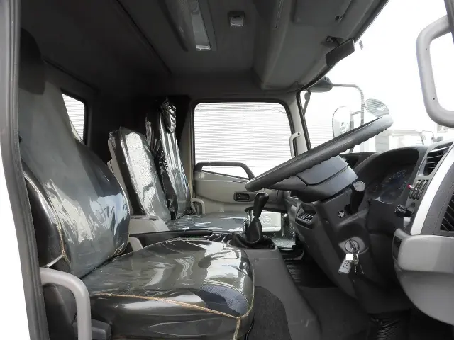 UD コンドル TKG-MK38L(2WD)の写真7