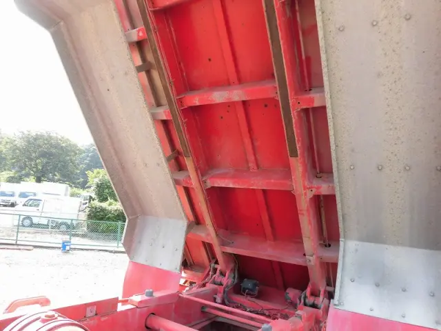 ＵＤ コンドル BDG-PW37C改(6x4)の写真4