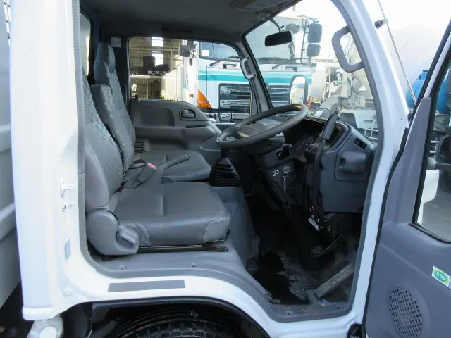 日産 アトラス PB-AKR81AD(2WD)の写真7