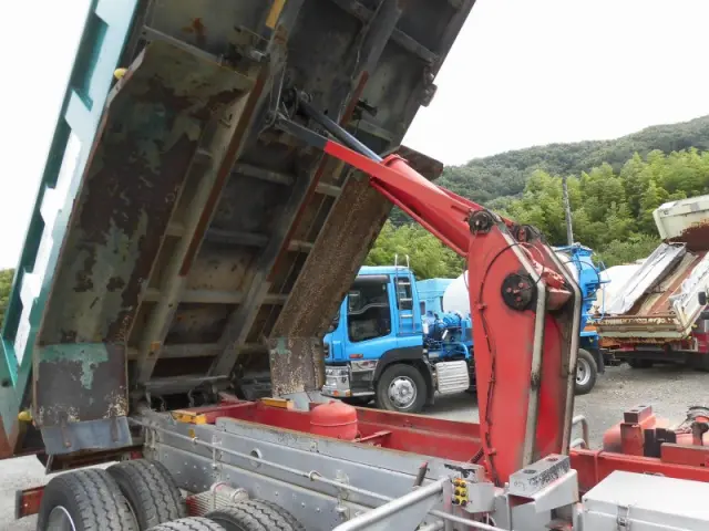 いすゞ フォワード PJ-FVZ34L4改(6x4)の写真5