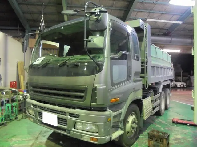 いすゞ ギガ PJ-CXZ51K6(6x4)の写真1