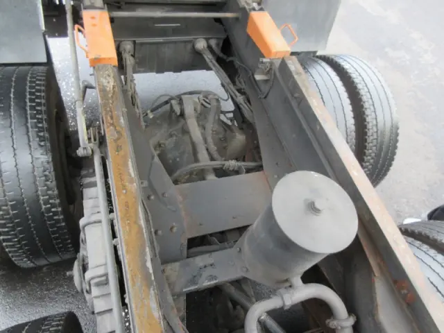 日野 プロフィア QKG-FS1EKAA(6x4)の写真6