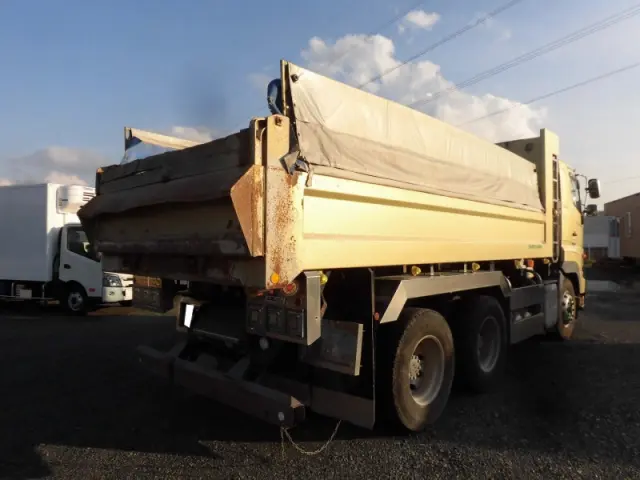 日野 プロフィア QPG-FS1AKDA(6x4)の写真2