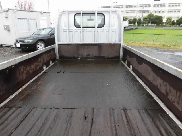 日産 アトラス PB-AKR81A(2WD)の写真3