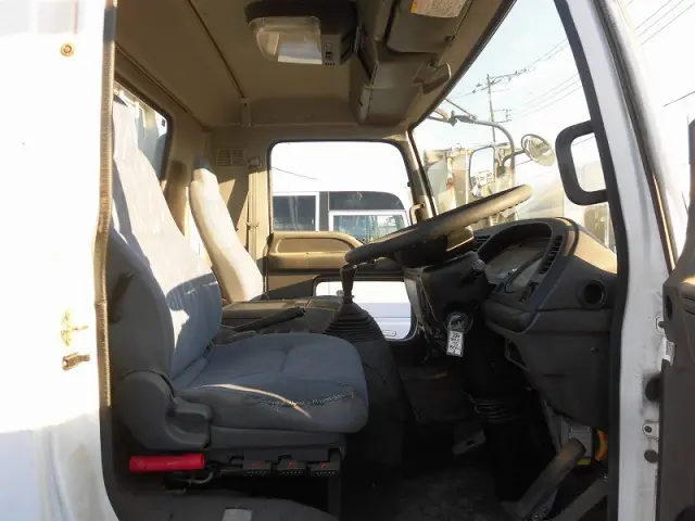 いすゞ フォワード PB-FRR35H3S(2WD)の写真7