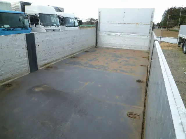 三菱 ファイター PA-FK61F(2WD)の写真3