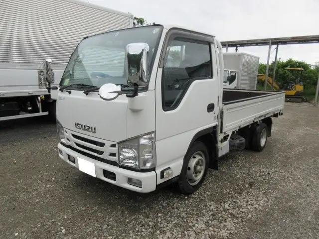いすゞ エルフ TRG-NHR85A(2WD)の写真1