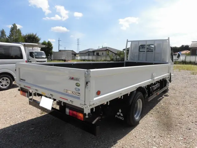 三菱 キャンター 2RG-FEA20(2WD)の写真2