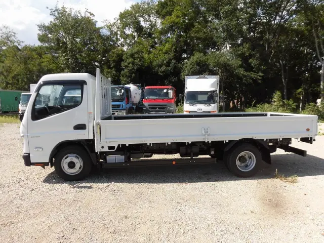 三菱 キャンター 2RG-FEA20(2WD)の写真5