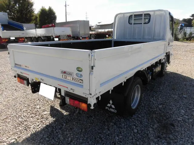 三菱 キャンター 2RG-FBA20(2WD)の写真2