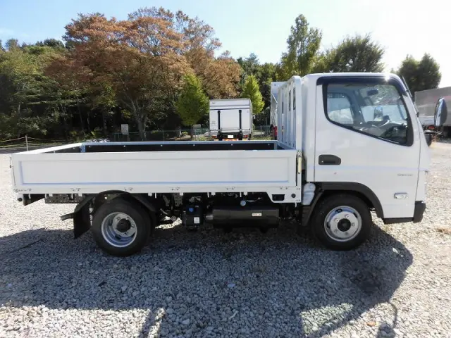 三菱 キャンター 2RG-FBA20(2WD)の写真6