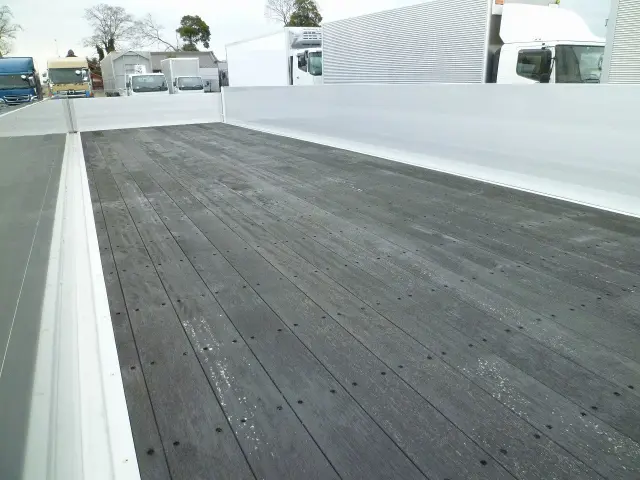 三菱 スーパーグレート 2PG-FS74HZ(8x4)の写真4