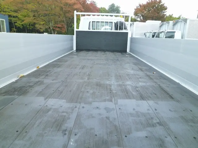 三菱 ファイター 2KG-FK62FZ(2WD)の写真3