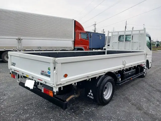 三菱 キャンター 2RG-FEA20(2WD)の写真2