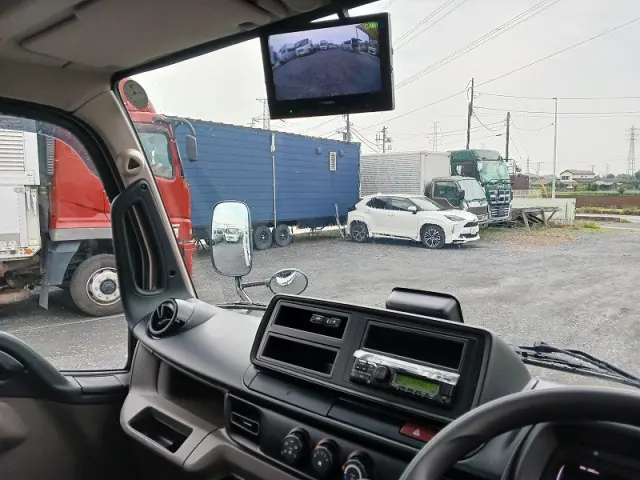 三菱 キャンター 2RG-FEA20(2WD)の写真6