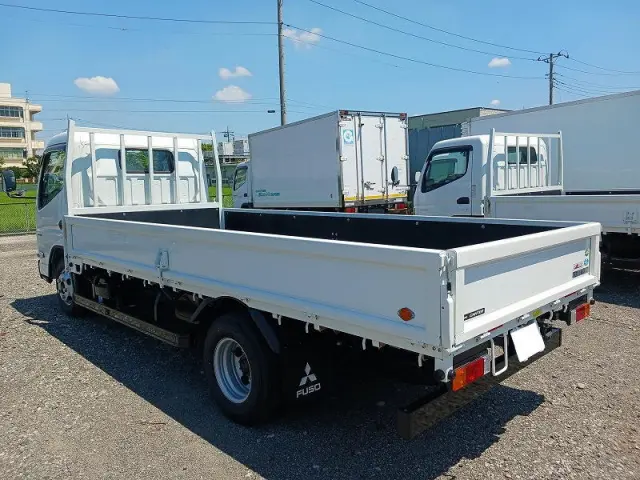 三菱 キャンター 2RG-FEA20(2WD)の写真14