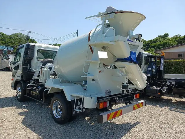 三菱 ファイター 2KG-FK72F(2WD)の写真5