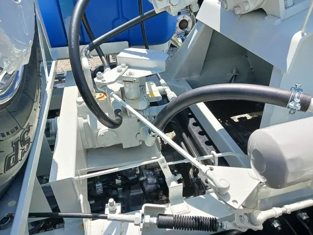 三菱 ファイター 2KG-FK72F(2WD)の写真18