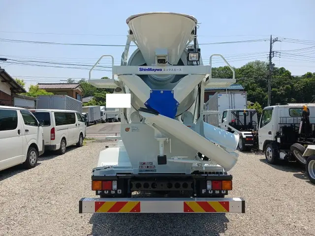 三菱 ファイター 2KG-FK72F(2WD)の写真4