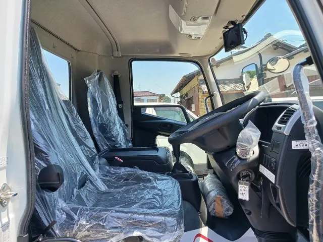 三菱 ファイター 2KG-FK72F(2WD)の写真7