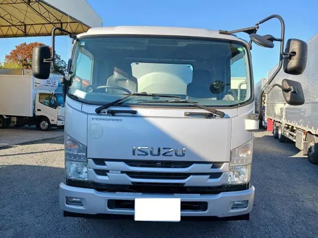 いすゞ フォワード LKG-FTR90S2(2WD)の写真12