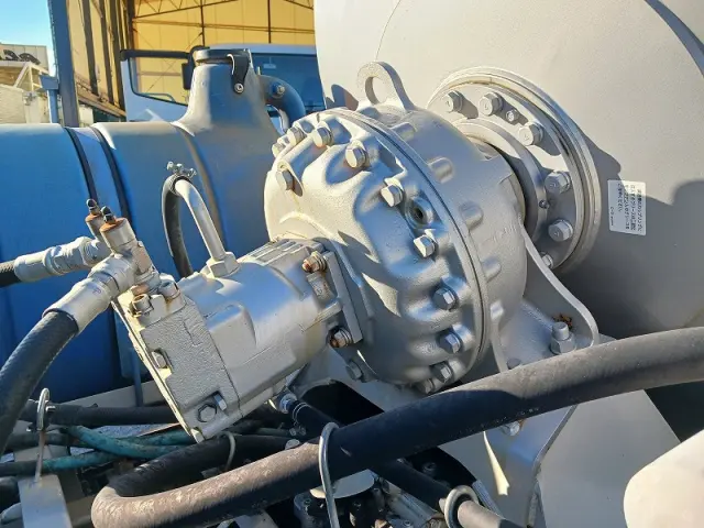 いすゞ フォワード LKG-FTR90S2(2WD)の写真23