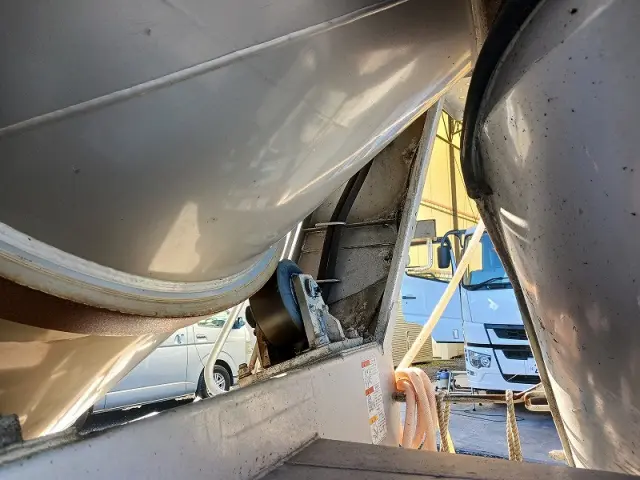 いすゞ フォワード LKG-FTR90S2(2WD)の写真28