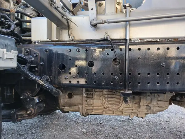 いすゞ フォワード LKG-FTR90S2(2WD)の写真41