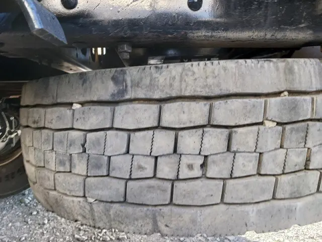 いすゞ フォワード LKG-FTR90S2(2WD)の写真48