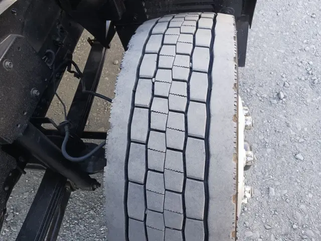 いすゞ フォワード LKG-FTR90S2(2WD)の写真49